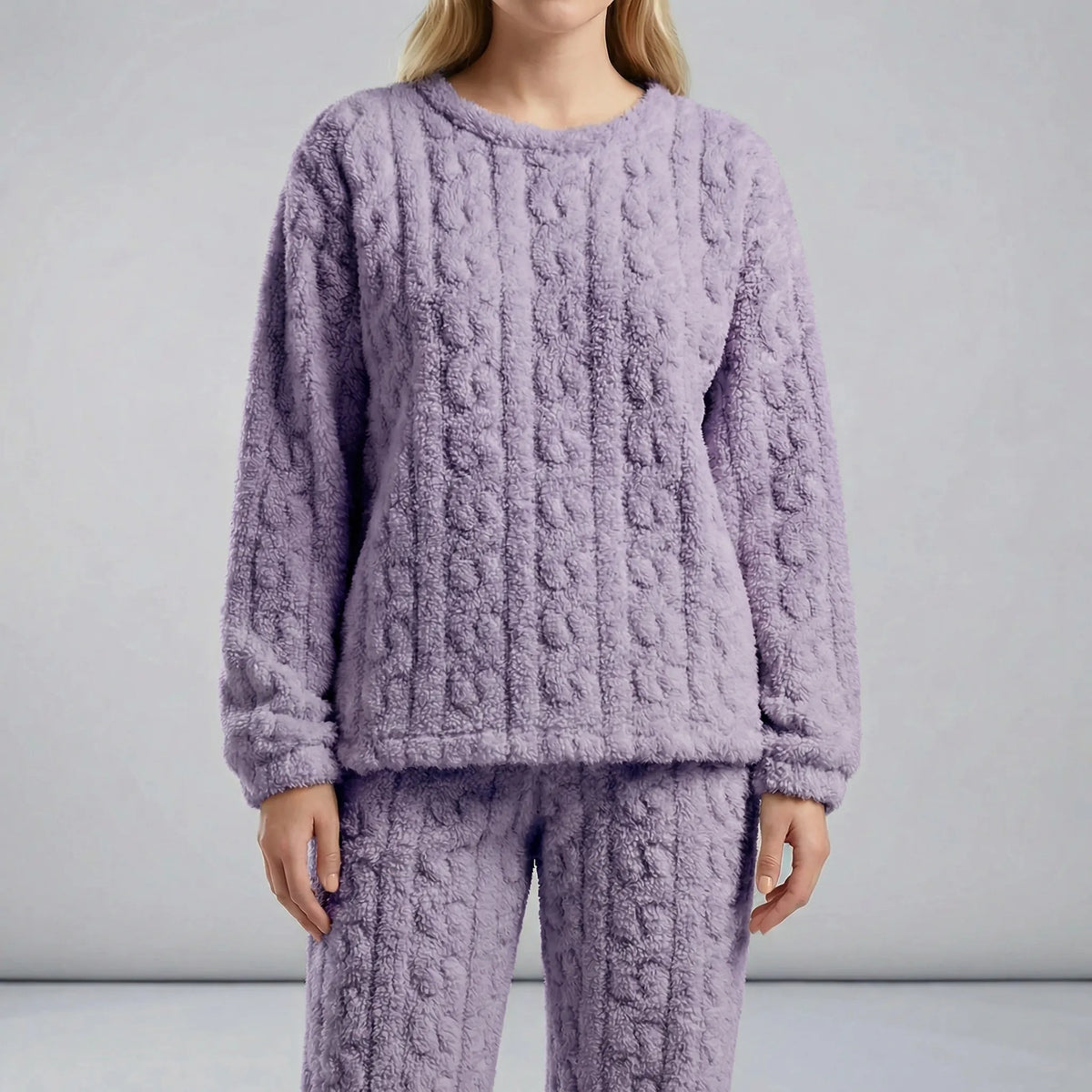 Noor - Dames Pyjama Set Fluffy met Bijpassende Broek en Kabelpatroon