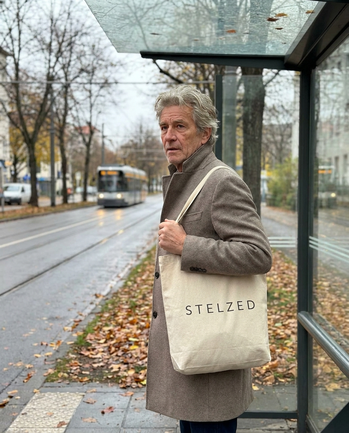 Stelzed