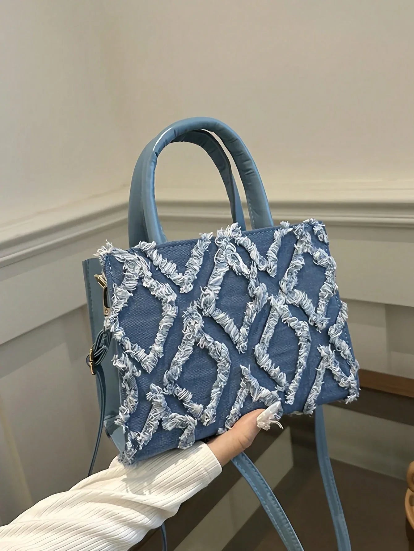 Tas Dames - Gestructureerde Tote met Franje Patroon en Schouderband | Chique