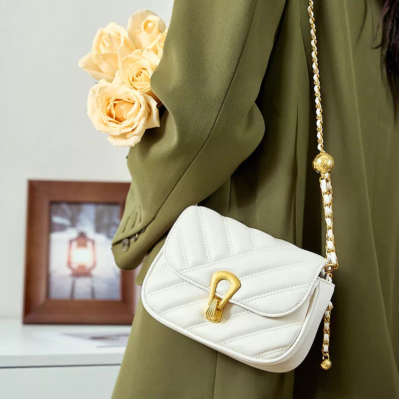 Tas Dames - Gestikt Mini Flaptas met Gouden Ketting en Slot | Chic