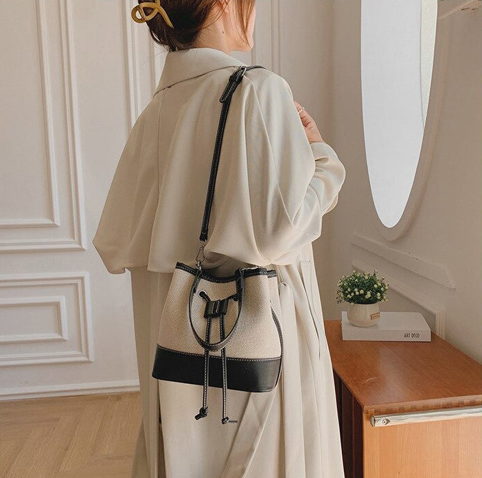 Tas Dames - Bucket Bag met Trekkoord en Afneembare Crossbodyband | Chique