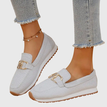 Britt - Chique Instappers Dames met Goudkleurig Gespdetail en Lichte Zool