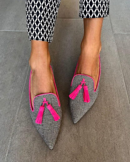 Britt - Nette Instappers Dames met Ruitprint en Roze Kwastjes
