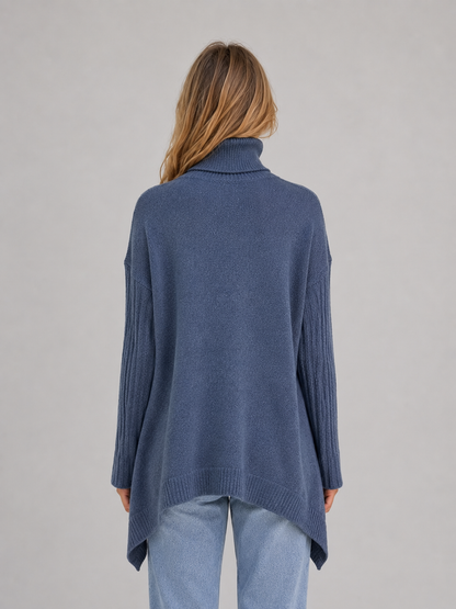 Femke - Dames Coltrui Oversized met Zijsplitten en Asymmetrische Zoom