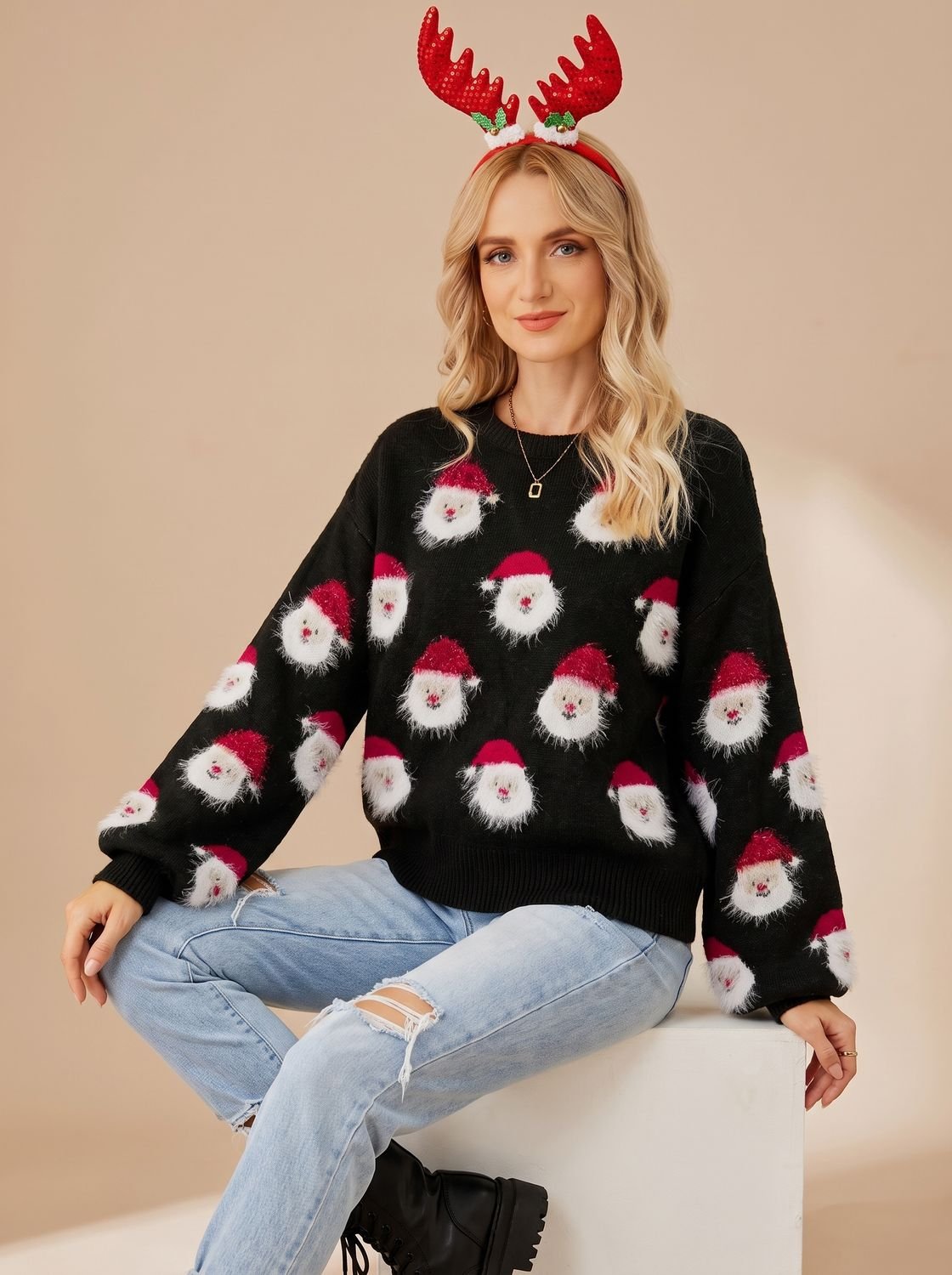 Femke - Dames Kersttrui Oversized met Kerstman Patroon en Lange Mouwen