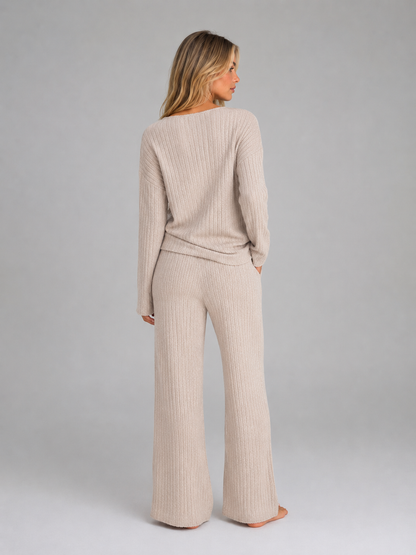 Femke - Dames Loungeset Gebreide Stijl met V Hals en Wijde Broek