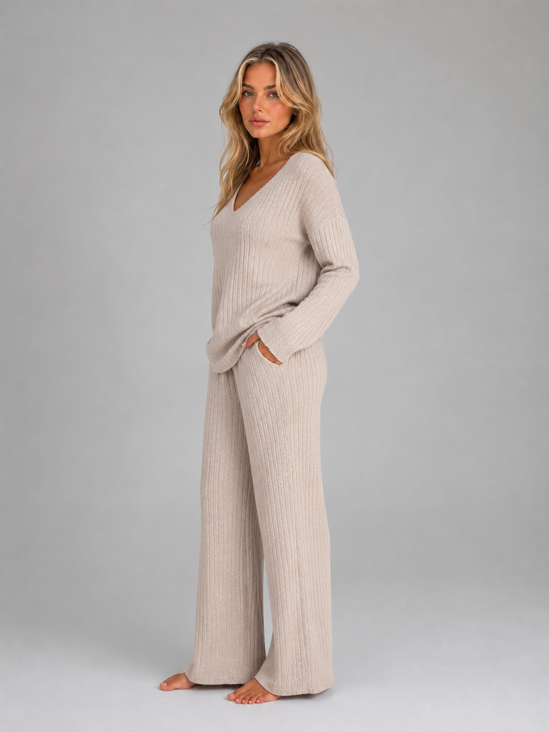 Femke - Dames Loungeset Gebreide Stijl met V Hals en Wijde Broek