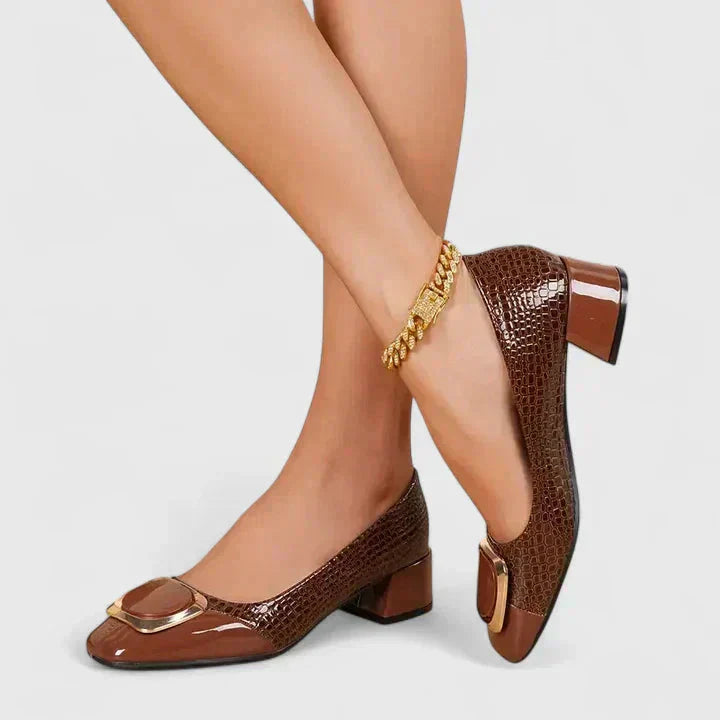 Fenna - Chique Orthopedische Loafers Dames met Blokhak en Gouden Gespdetail