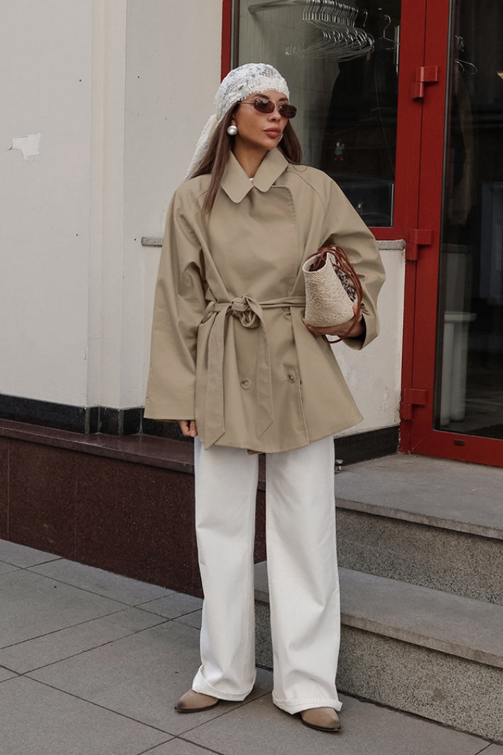 Fenna - Dames Trenchcoat Kort met Ceintuur en Klassieke Reverskraag