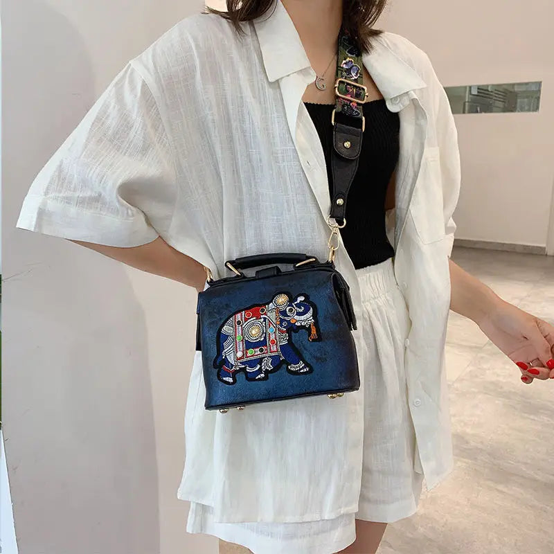 Tas Dames - Crossbody met Geborduurde Olifant en Brede Riem | Boho