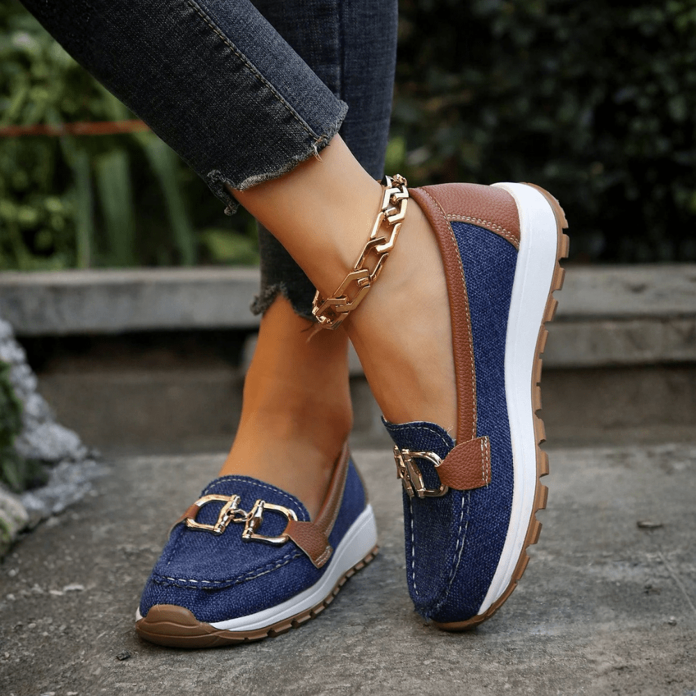 Iris - Stijlvolle Comfort Loafers Dames met Gouden Bit-Gesp en Dikke Zool