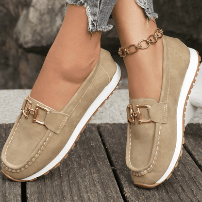 Iris - Stijlvolle Comfort Loafers Dames met Gouden Bit-Gesp en Dikke Zool