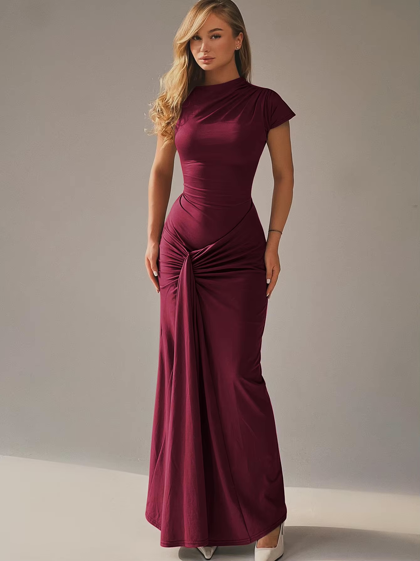 Isa - Elegante Avondjurk Dames met Staande Hals en Gedrapeerde Zijkant