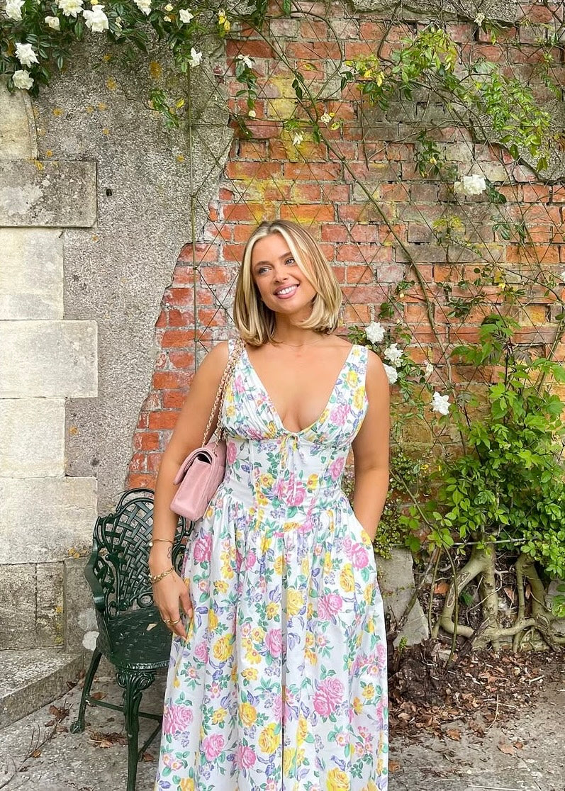 Isa - Feestelijke Bruiloft Gastenjurk Dames met Diepe V-hals en Bloemenprint