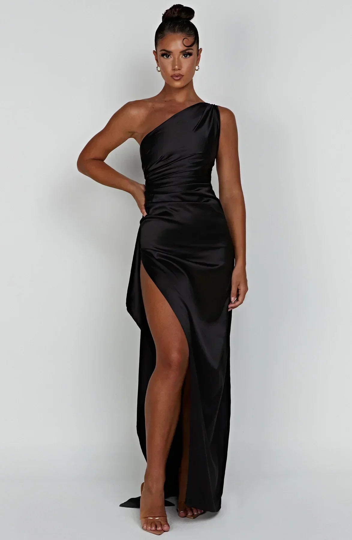 Lara - Chique Bruiloft Gastenjurk Dames met One-Shoulder Hals en Hoge Zielsplit