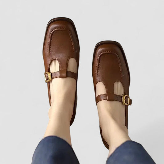 Lieke - Stijlvolle Orthopedische Mary Jane Schoenen Dames met Cutout Details en Gouden Gesp