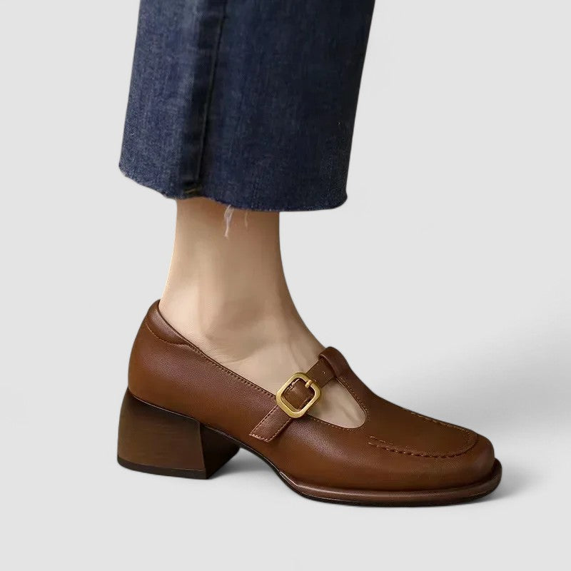 Lieke - Stijlvolle Orthopedische Mary Jane Schoenen Dames met Cutout Details en Gouden Gesp