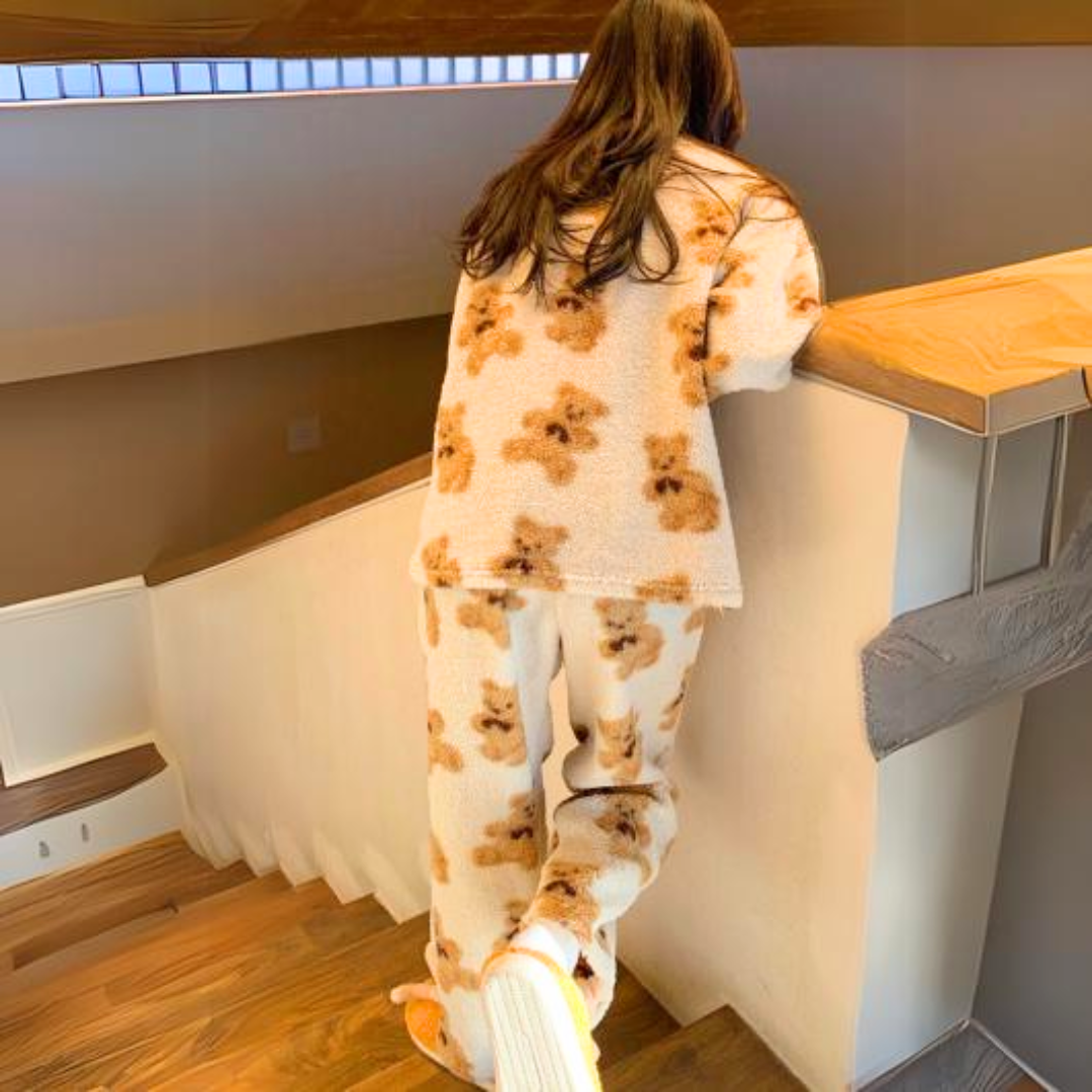 Lotte - Dames Pyjama Set Fluffy met Bijpassende Broek en Teddybeer Print