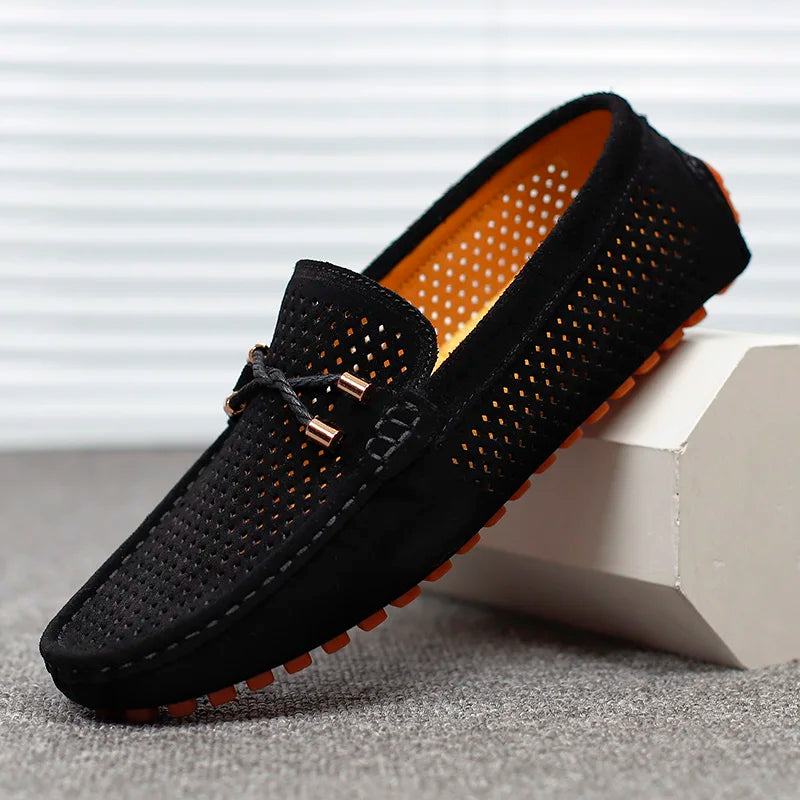 Luuk - Trendy Comfortabele Heren Loafers met Geperforeerd Bovenwerk en Metalen Gespdetail