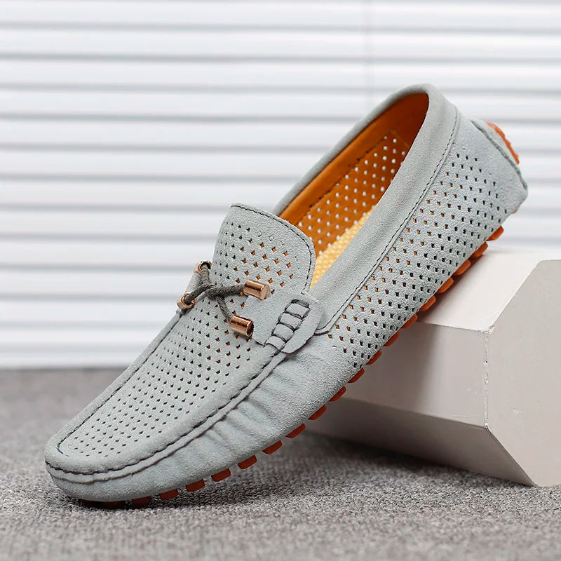 Luuk - Trendy Comfortabele Heren Loafers met Geperforeerd Bovenwerk en Metalen Gespdetail