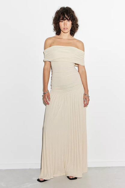 Maud - Elegante Bruiloft Gastenjurk Dames met Off-Shoulder en Geplooide Maxi Rok