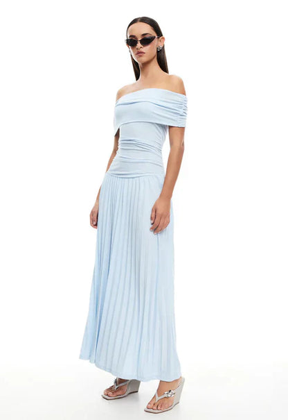 Maud - Elegante Bruiloft Gastenjurk Dames met Off-Shoulder en Geplooide Maxi Rok