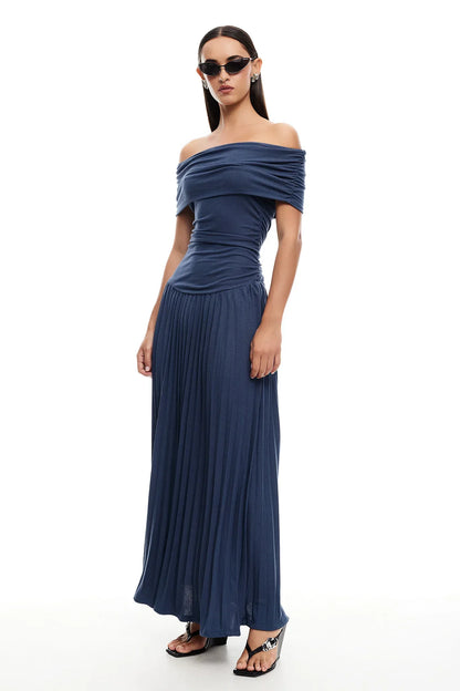 Maud - Elegante Bruiloft Gastenjurk Dames met Off-Shoulder en Geplooide Maxi Rok