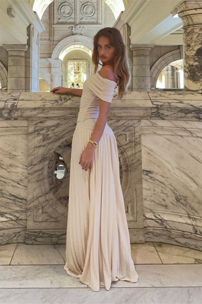 Maud - Elegante Jurk Bruiloft Gast Dames met Off-Shoulder en Geplooide Maxi Rok