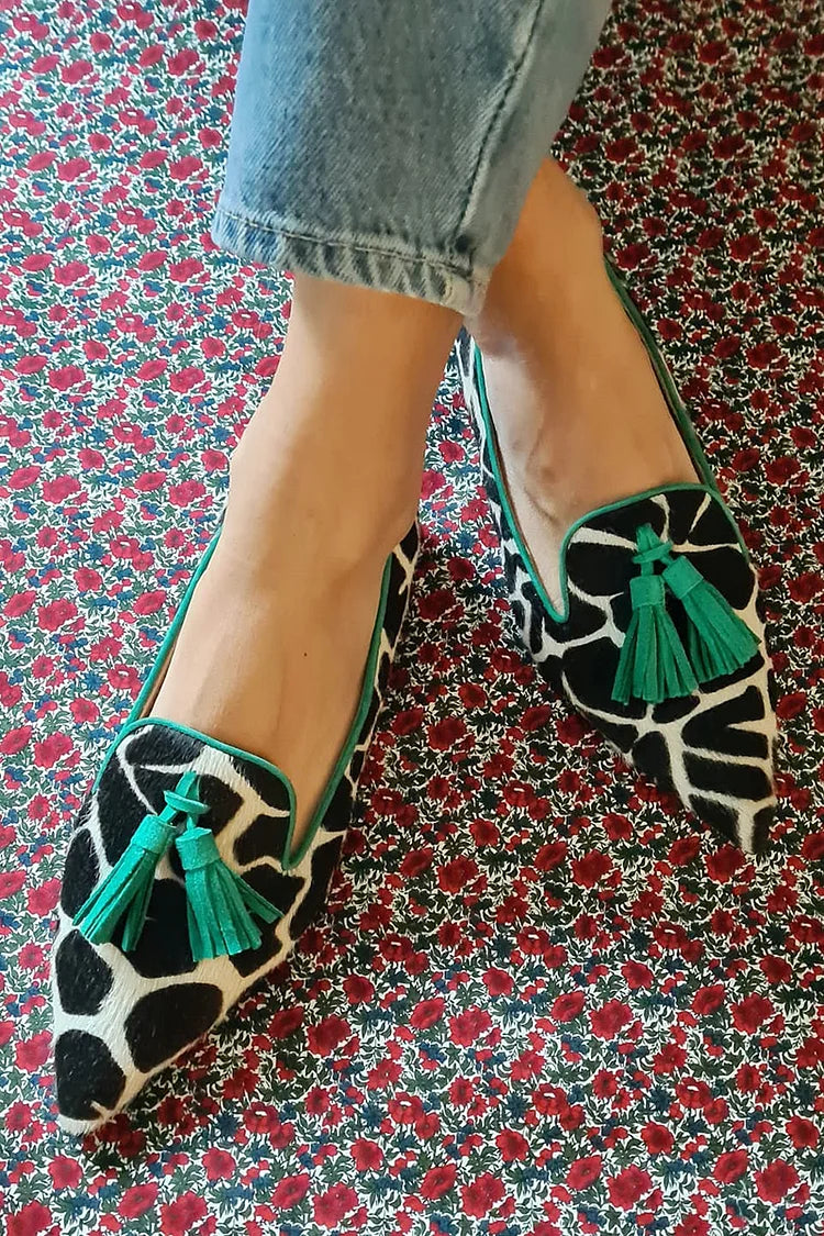 Maud - Trendy Instappers Dames met Dierenprint en Gekleurde Kwastjes