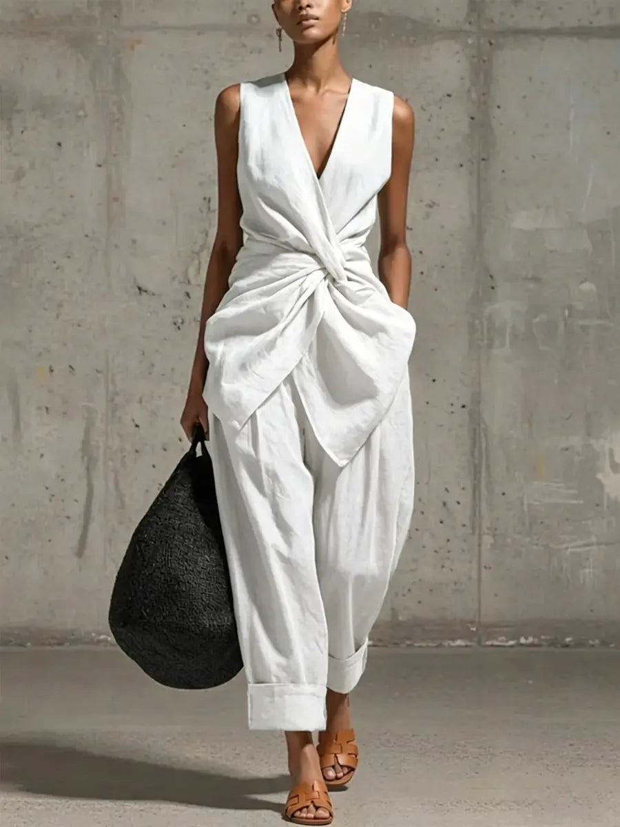 Mila - Elegante Linnen Jumpsuitset Dames met Knoopdetail en Diepe V-hals