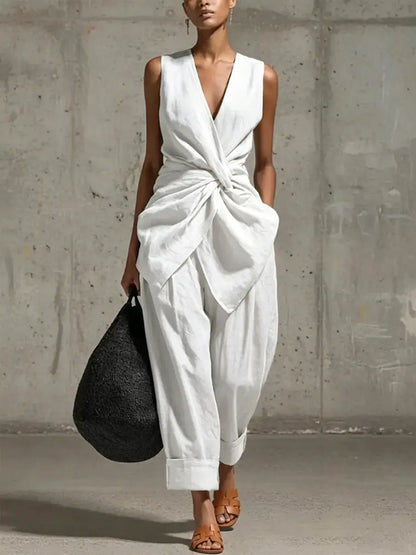 Mila - Elegante Linnen Jumpsuitset Dames met Knoopdetail en Diepe V-hals