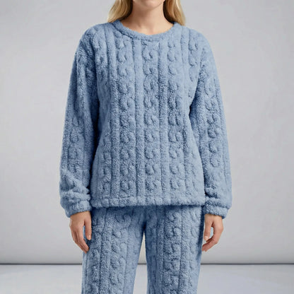 Noor - Dames Pyjama Set Fluffy met Bijpassende Broek en Kabelpatroon