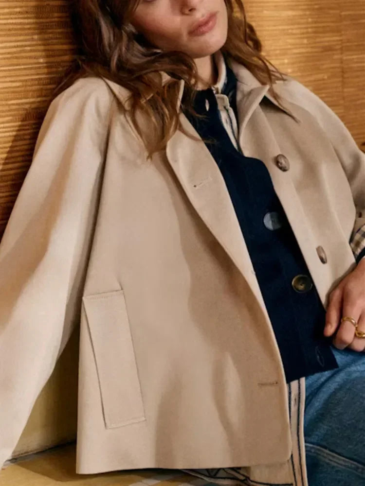 Noor - Dames Trenchcoat Kort met Reverskraag en Knoopsluiting voor Herfst