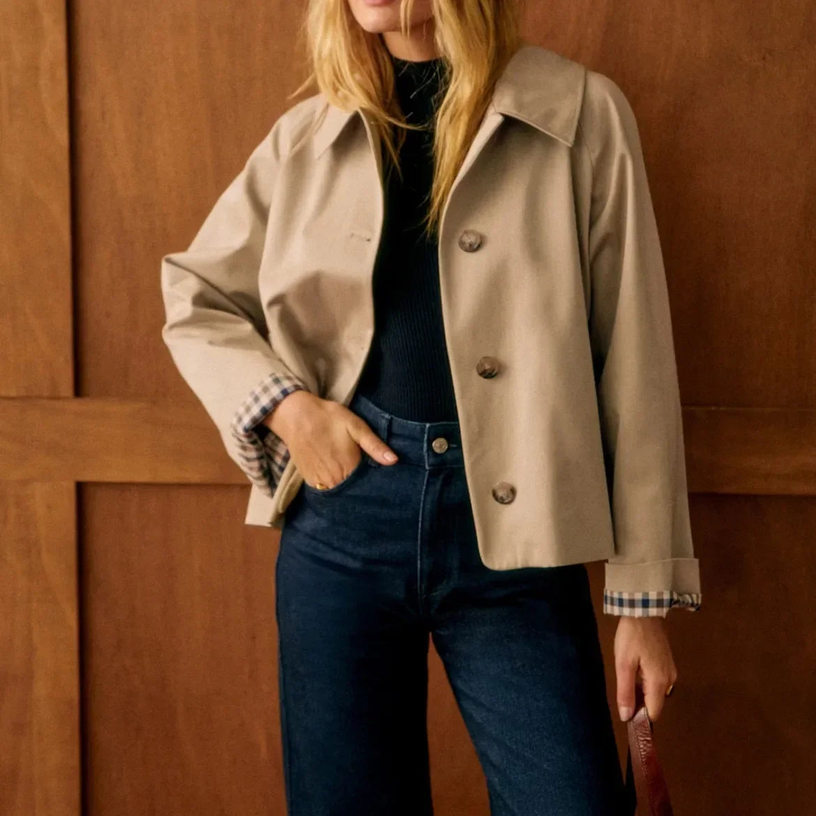 Noor - Dames Trenchcoat Kort met Reverskraag en Knoopsluiting voor Herfst