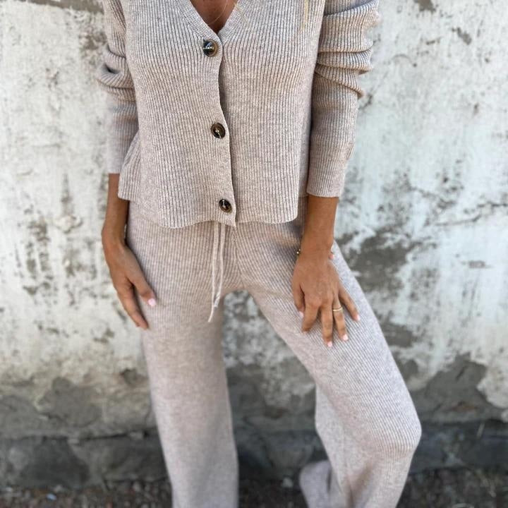 Noor - Dames Vest Set Herfst Gebreid met Knoopsluiting en Wijde Broek