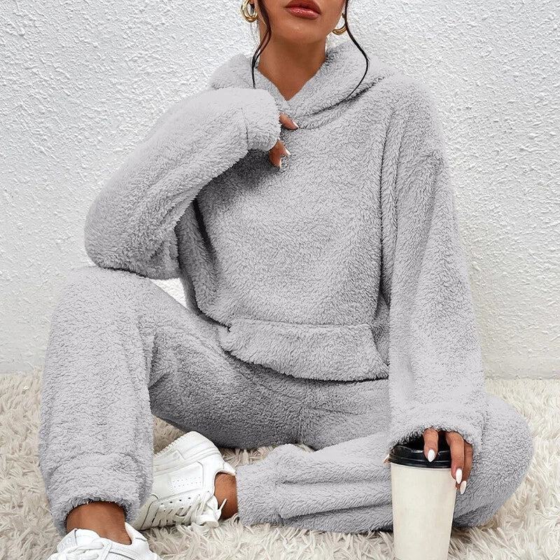Roos - Dames Loungeset Oversized Fleece Stijl met Hoodie en Kangoeroezak