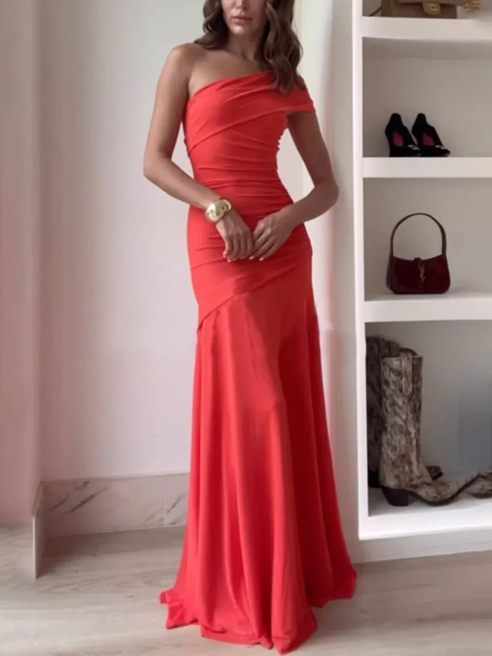 Roos - Stijlvolle Bruiloft Gastenjurk Dames met One Shoulder en Geplooide Taille