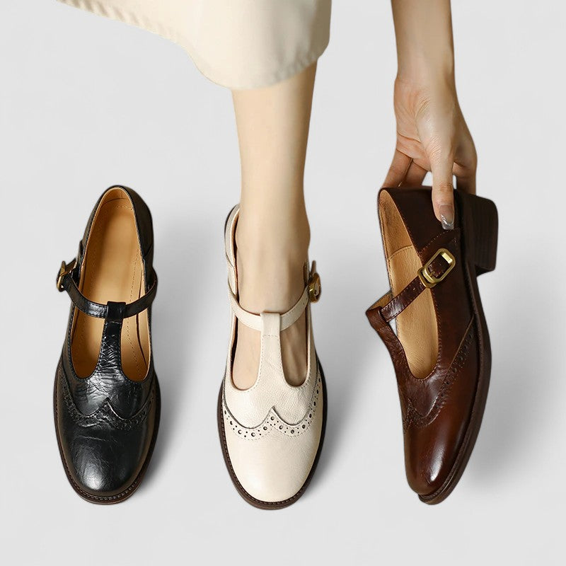 Roos - Vintage Orthopedische Sandalen Dames met T-Bandje en Broguedetail