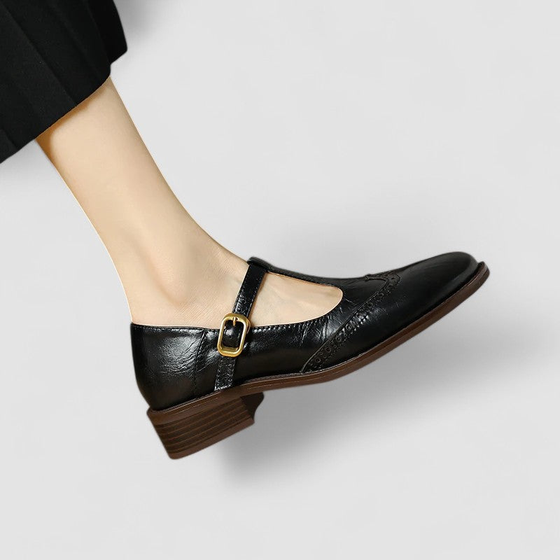 Roos - Vintage Orthopedische Sandalen Dames met T-Bandje en Broguedetail