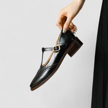 Roos - Vintage Orthopedische Sandalen Dames met T-Bandje en Broguedetail