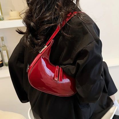 Tas Dames - Glanzende Hobo Stijl met Rits en Zilver Detail | Chic