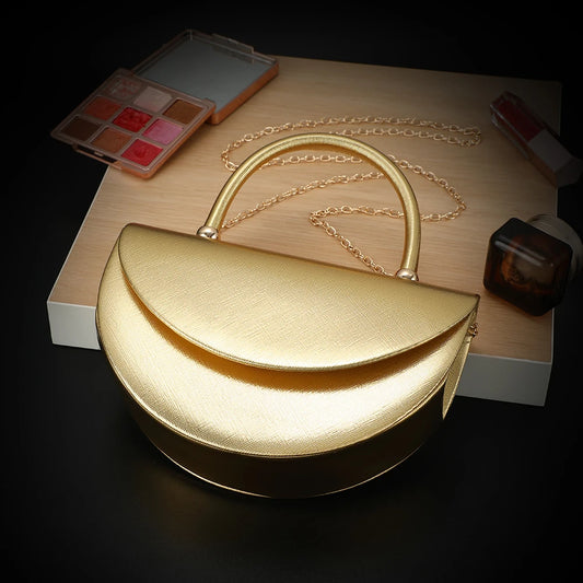 Tas Dames - Halfronde Clutch met Gouden Ketting en Hengsel | Chique