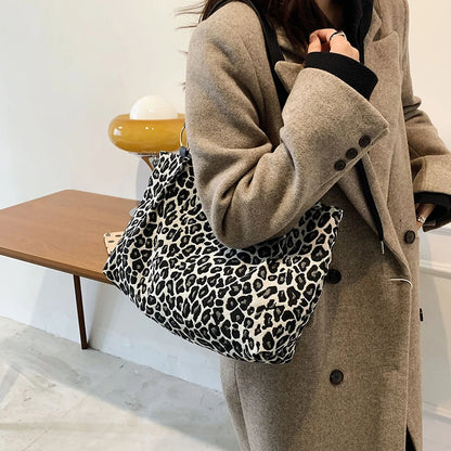 Crossbody Tas Dames - Saddle Bag met Gouden Drukslot | Chique