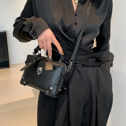 Tas Dames - Crossbody met Schedel Detail en Zilveren Studs | Casual