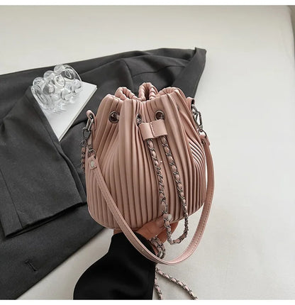 Tas Dames - Bucket Bag met Plissé en Zilveren Ketting | Chique