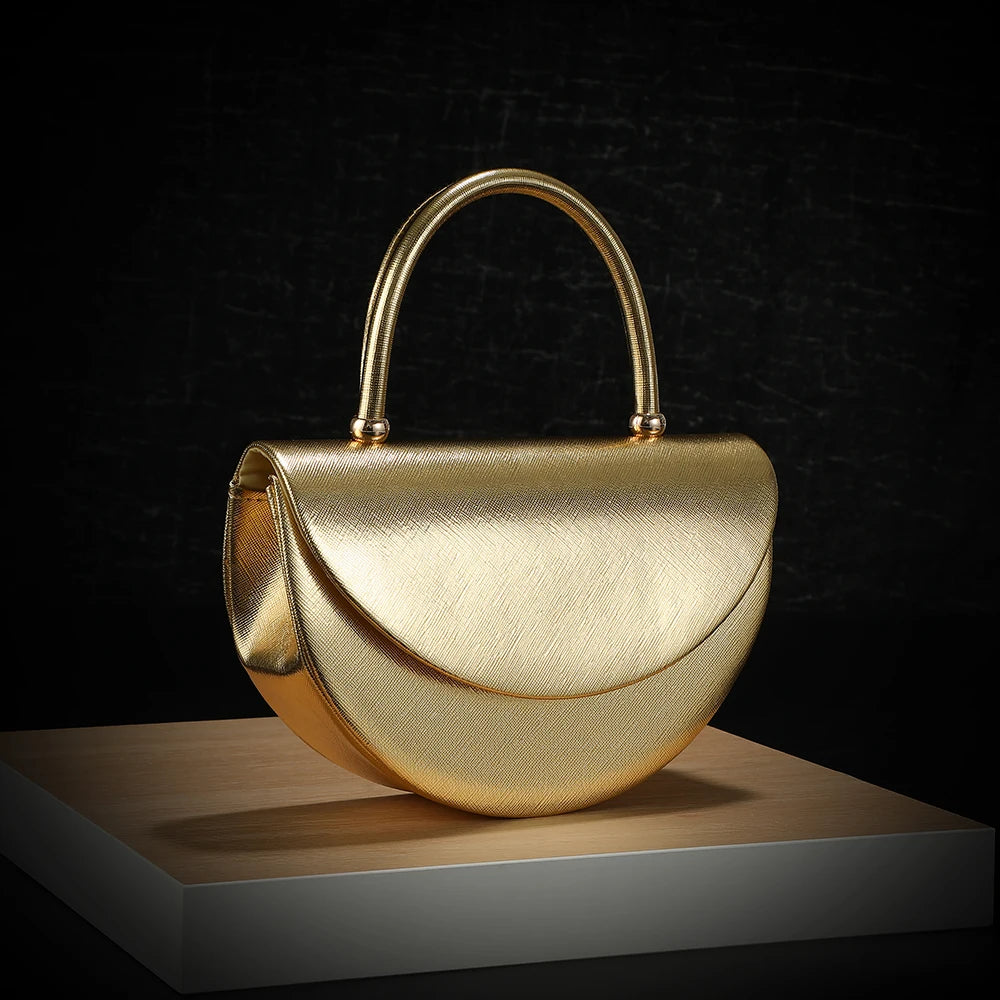 Tas Dames - Halfronde Clutch met Gouden Ketting en Hengsel | Chique