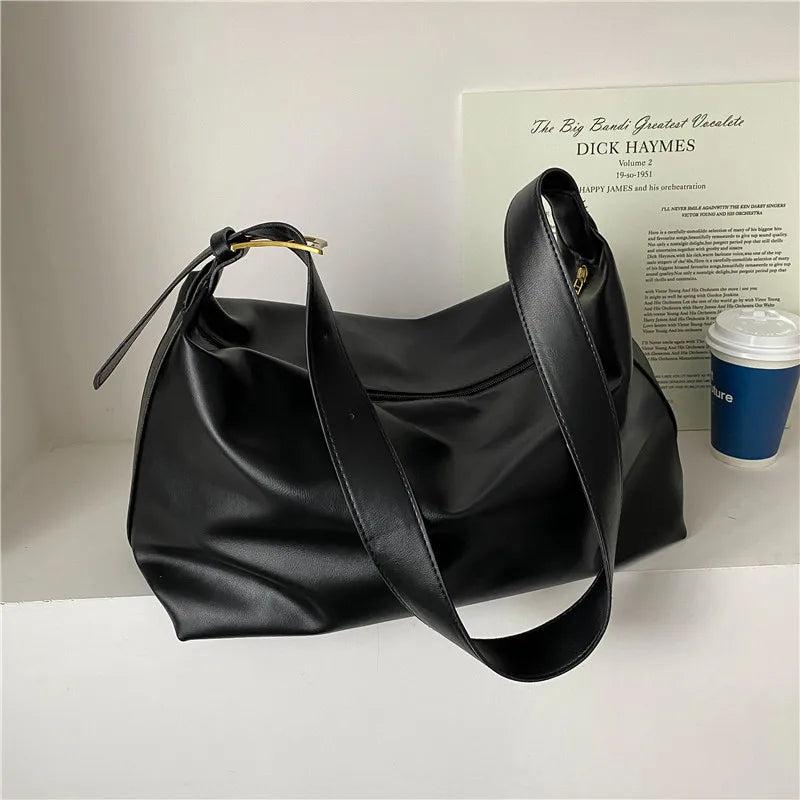 Tas Dames - Ruime Hobo Schoudertas met Gouden Gesp | Minimalistisch