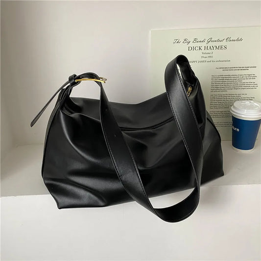 Tas Dames - Ruime Hobo Schoudertas met Gouden Gesp | Minimalistisch