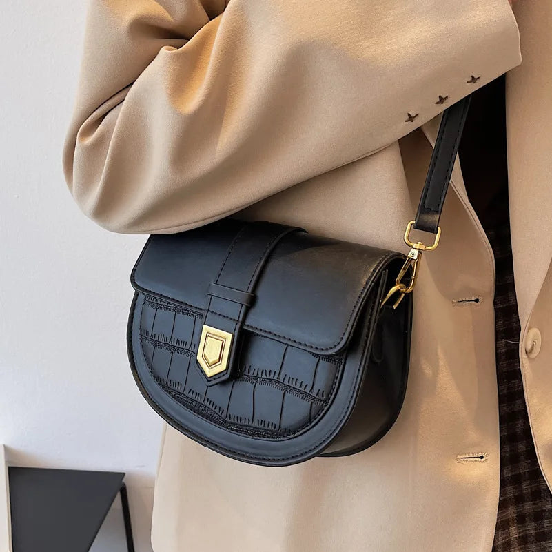 Crossbody Tas Dames - Halfmaan Saddle Bag met Gouden Slot | Chique