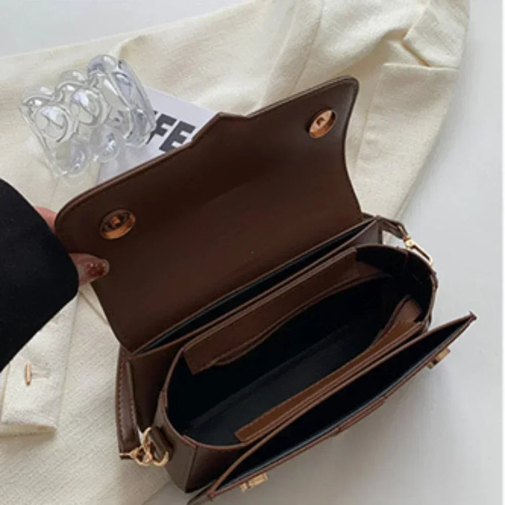 Tas Dames - Handtas met Klep en Gouden Gesp | Chique
